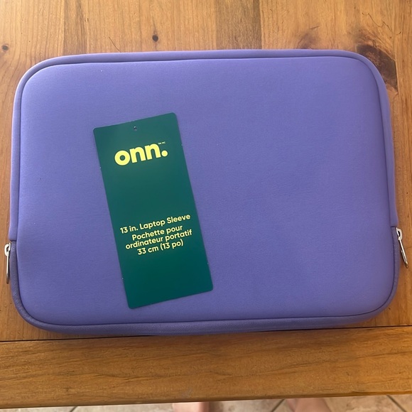 NWOT Purple Laptop Sleeve for 13 in. Laptop - Picture 1 of 2